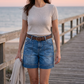 👖Bermudashorts i denim för damer, med medelhög midja och fickor